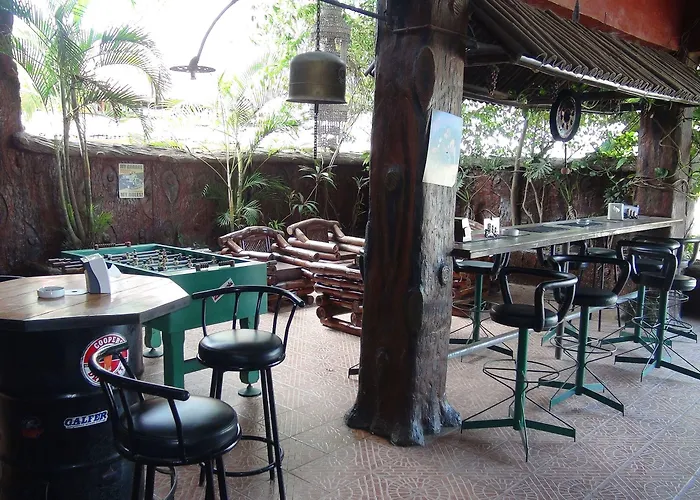 Mb's Garden Inn *